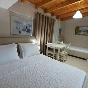 Hotel Vila Alvin & Apartments